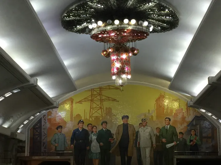 平壤地鐵復興站壁畫