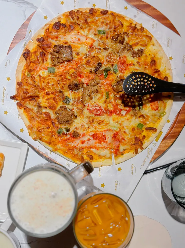 11吋大披薩，可2-3人分食