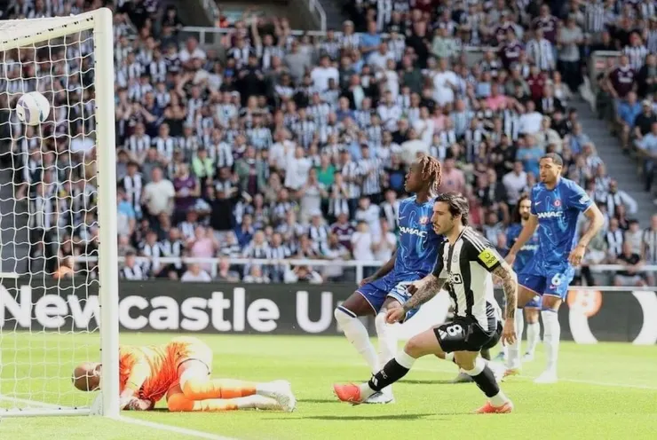 當拿利近門建功助纽卡素領先1:0