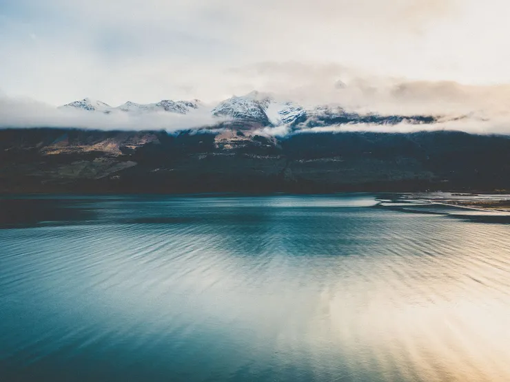 On the road from Queenstown to Glenorchy Wharf & Viewpoint, New Zealand.