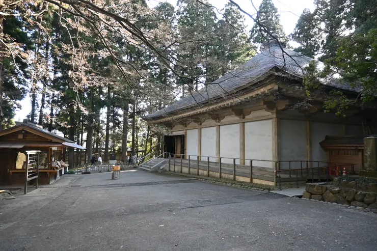 算是參觀金色堂的地方