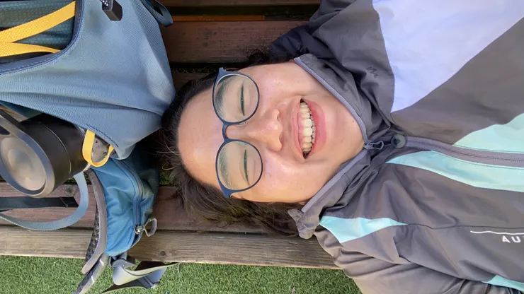 西班牙的秋天不會太冷也不會過熱，躺下來看天空超舒服