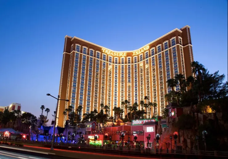 Treasure Island 金銀島旅館