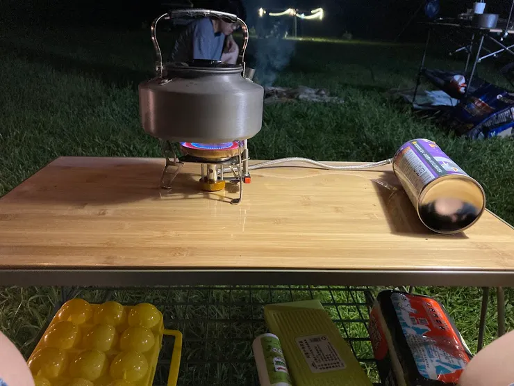 吃飽飯後簡單的燒水也很有氣氛