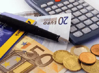 預借現金利息怎麼算?信用卡現金貸款利率分析