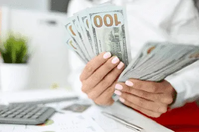 勞工紓困貸款借10萬利息是多少?