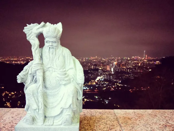 土地公廟夜景(霉女拍攝)