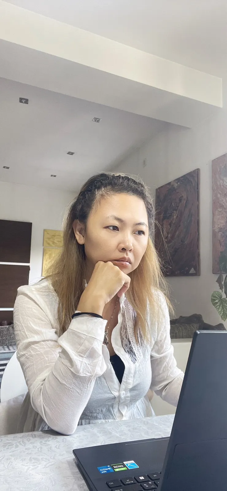 攝於Sarajevo公寓辦公桌2023/09/15