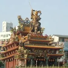 屋頂巨大青銅哪吒像(圖片截圖於網路)