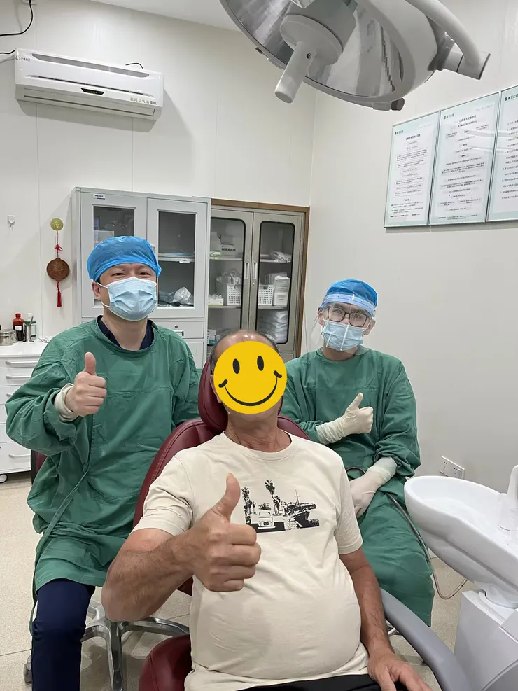 善貝口腔全口種植牙術後留念