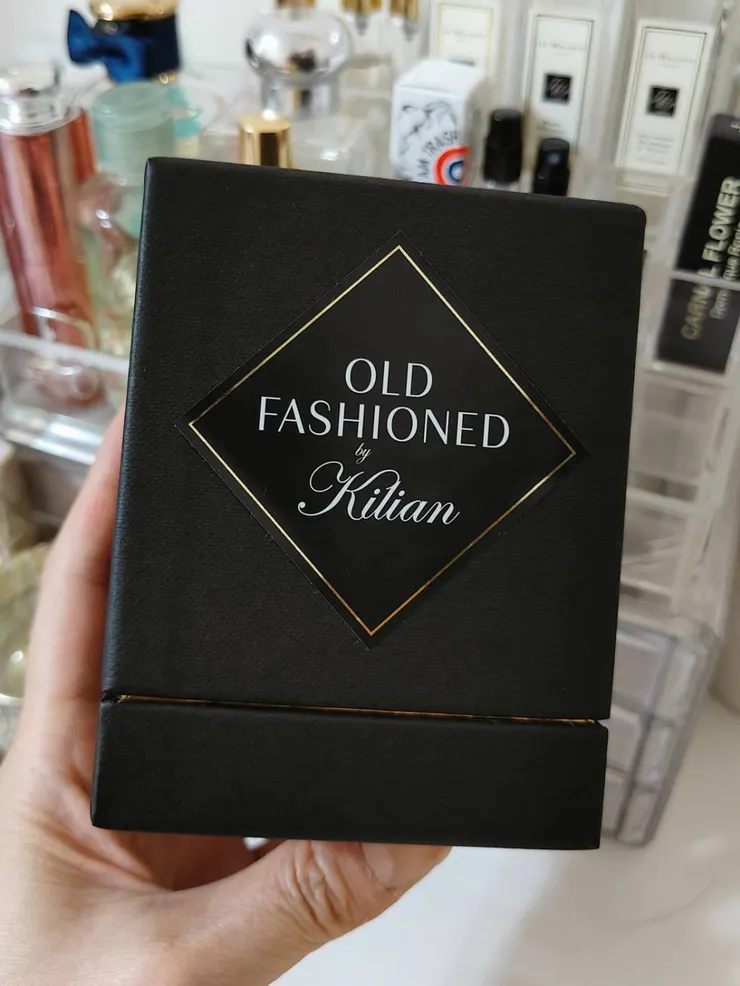 外包裝紙盒很樸實... (硬要講)🤣🤣🤣 