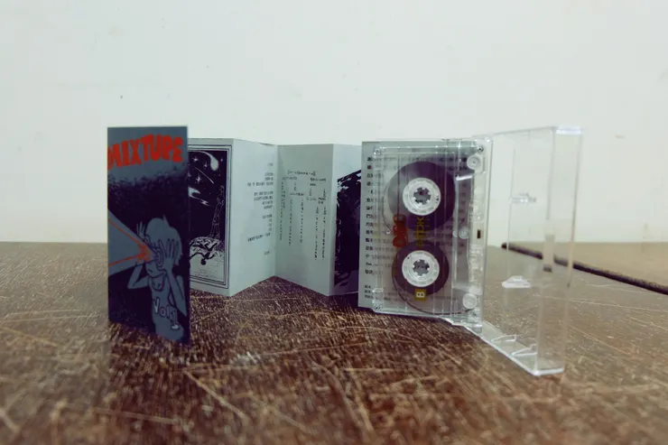 整組包含卡帶與創作zine