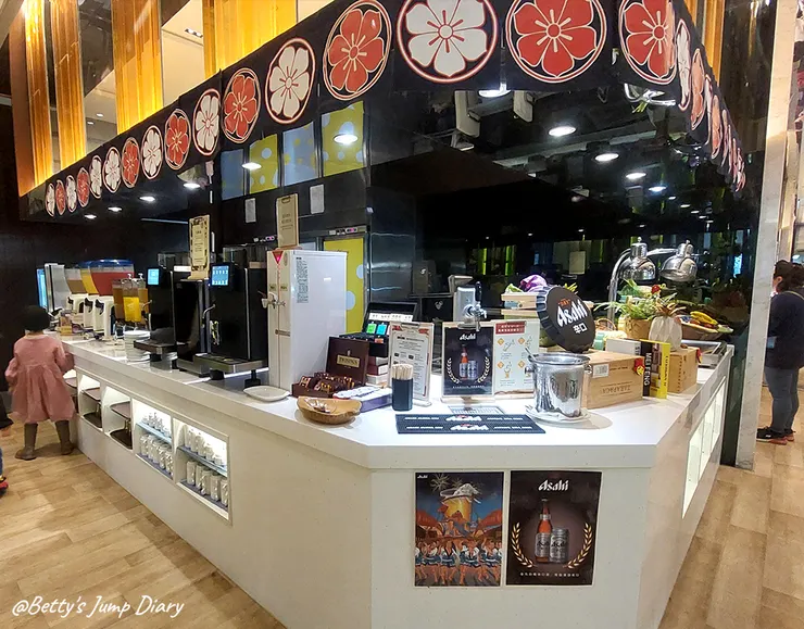 ▲芙洛麗大飯店-「食譜自助百匯餐廳」RECIPE HOUSE /圖片來源：Betty's Jump Diary