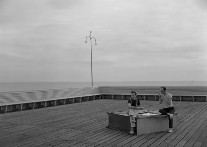 Two Men and a Wardrobe (1958)