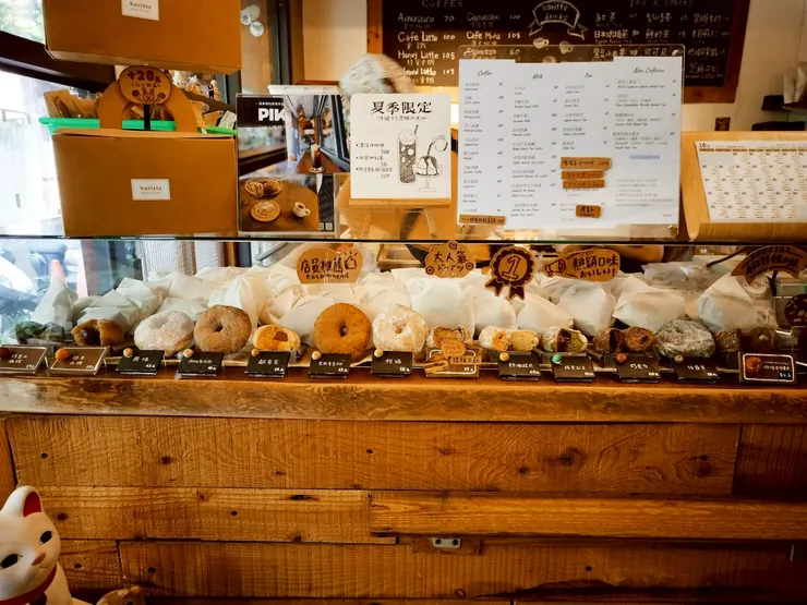 各式甜甜圈展示櫃❤️