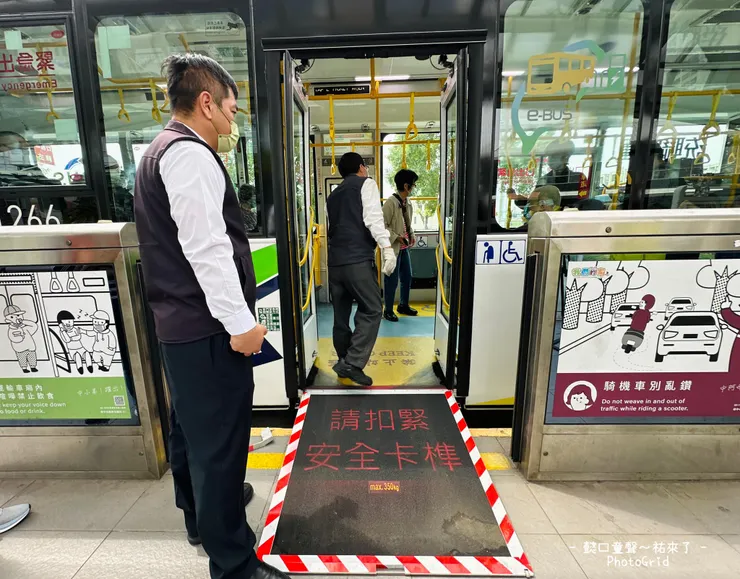 人本友善環境從細節做起，讓每一個需求者都無差別待遇。這是統聯客運願意放下♿️斜坡板。