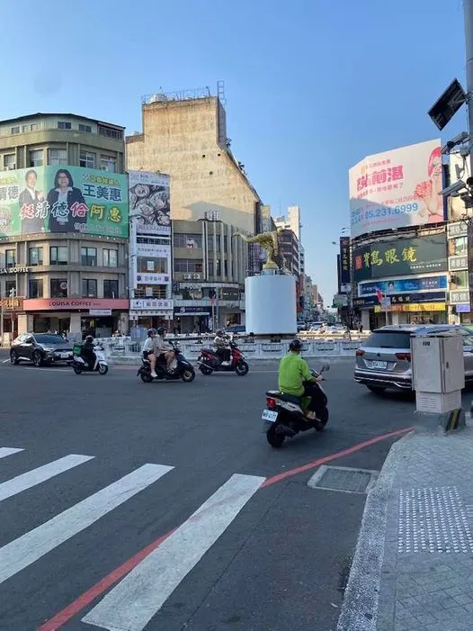 這個地標一看就知道哇抵嘉啦