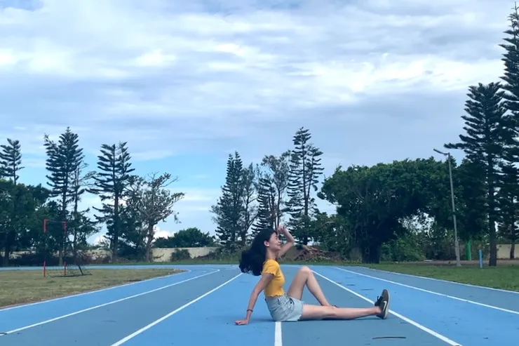 往卑南路上 的一所小學