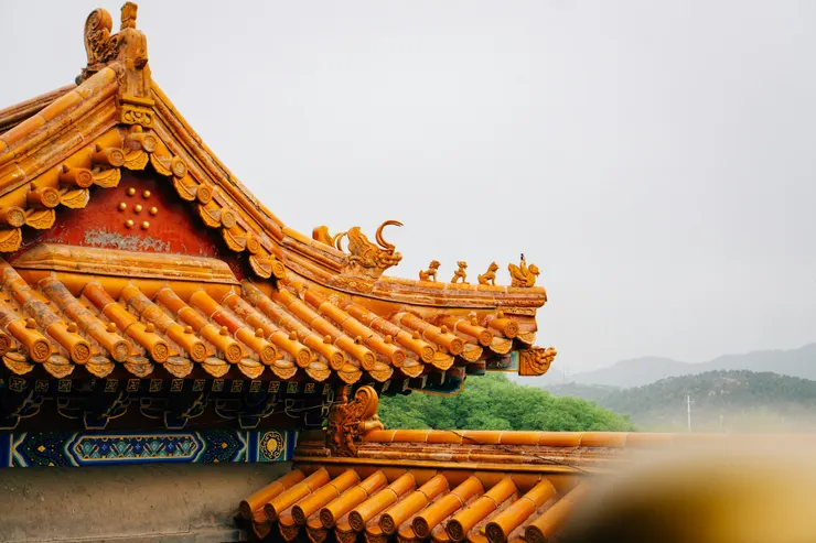 Christian Lue / Unsplash