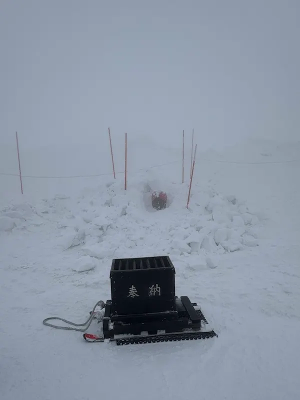 當時的藏王地藏尊被雪覆蓋