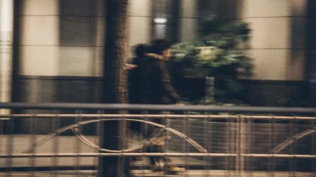 ▲▼偷吃、不倫、偷情、婚外情、小三、偷拍、劈腿、出軌。（圖／取自pakutaso）