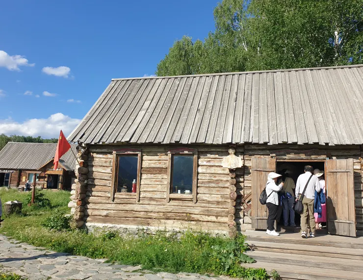 木屋外觀維護的很好，不敢相信有百年歷史