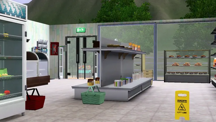 我不想這家店太小，幾個客人便很擠湧，又難走又難選購，所以盡量開闊，貨多而不雜亂。