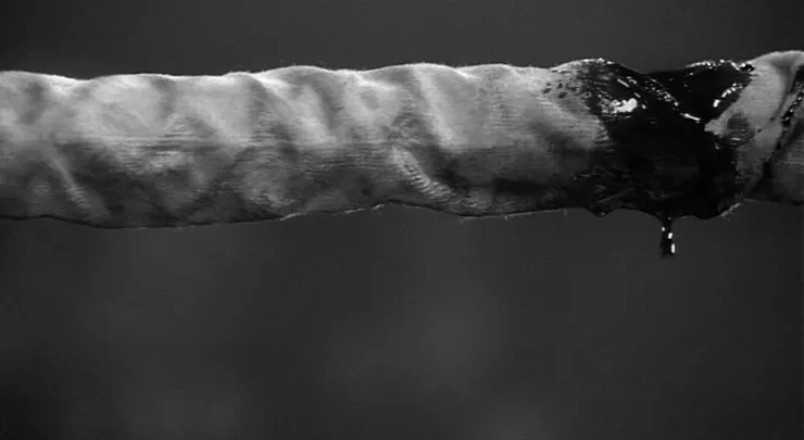 史柯西斯所親眼見證的場景，也用在傑克與羅賓森最後對決的比賽當中—染紅的海綿與滴血的繩子。