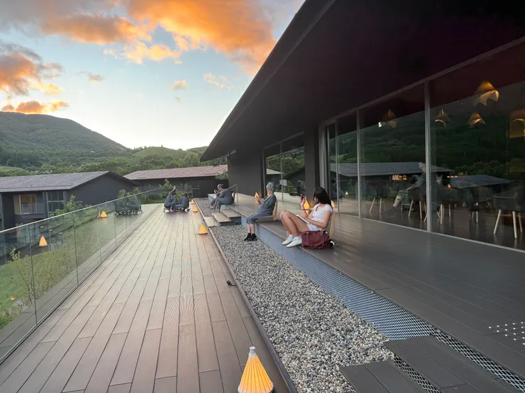 由布院觀景台的沉思