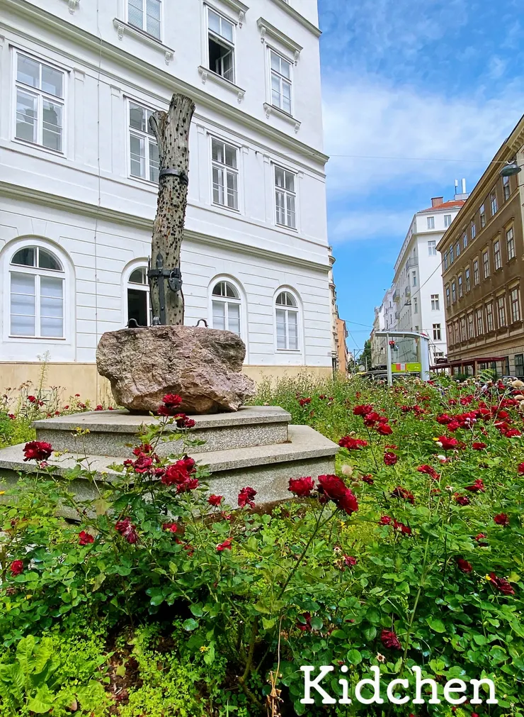 市政廳後鮮為人知的鎖匠廣場 @Wien