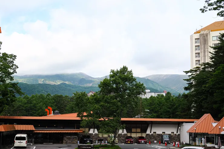 附近山上的草津溫泉飯店渡假村,離湯畑就比較遠了