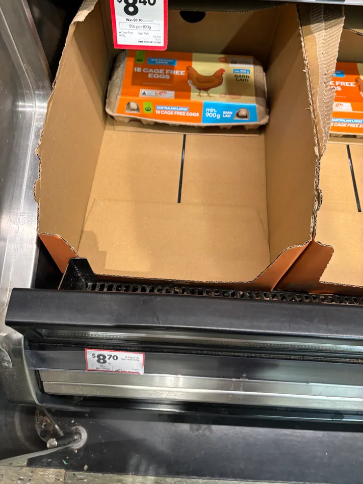 太晚去被搶光惹,剛好聖誕週大家拿東西都不看價格啊~