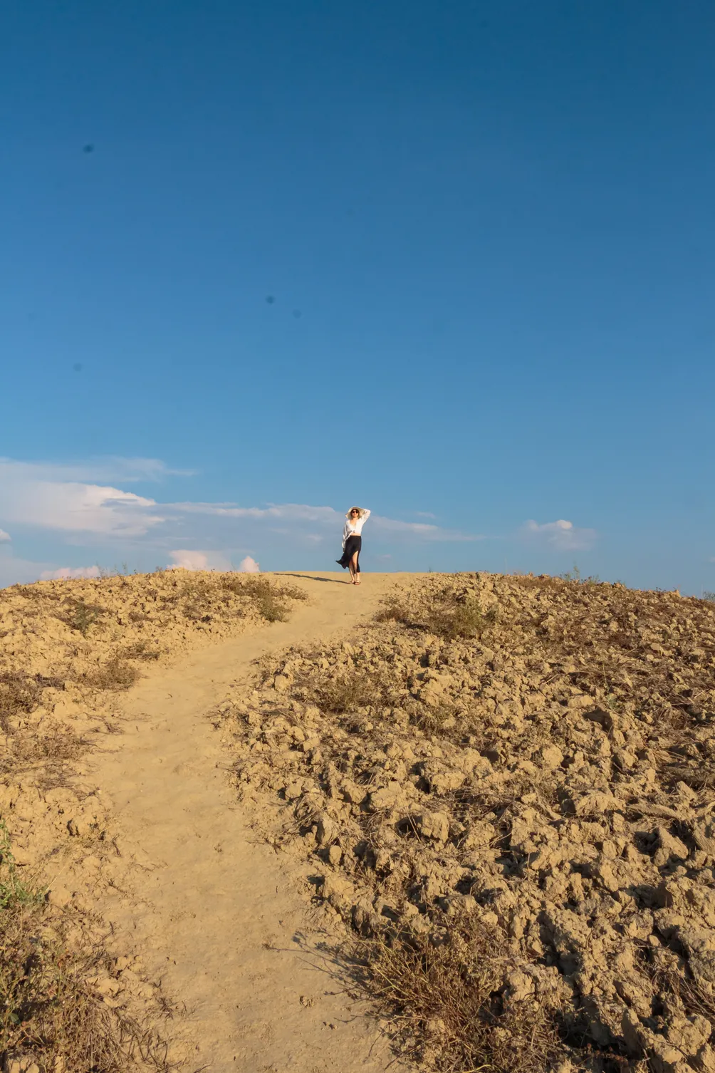 在街角的咖啡館品嚐一杯義大利