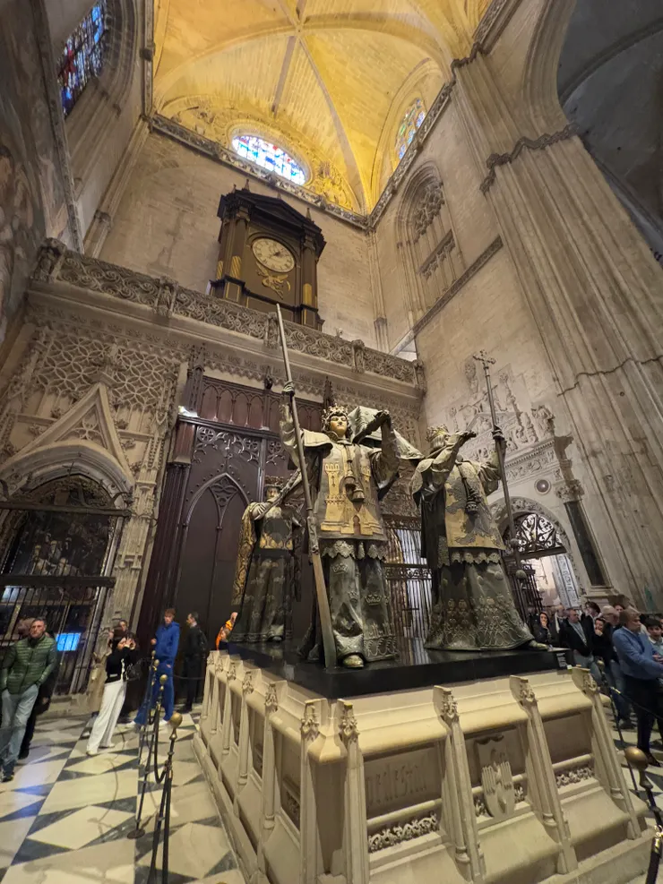 據說是哥倫布的長眠之地