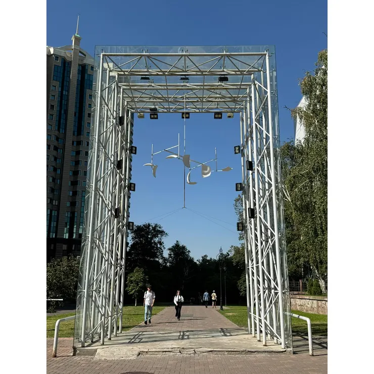 路上的裝置藝術