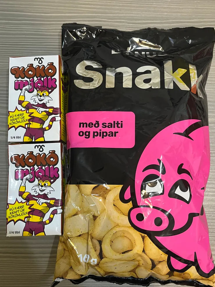 小豬零食及貓咪巧可力牛乳