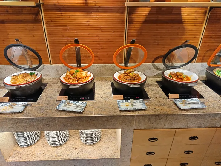 日式薑汁豬肉 螃蟹辛味醬燒 和風柚香排骨