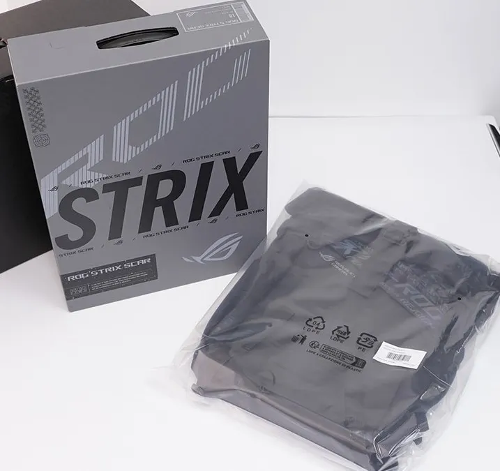 ROG Strix SCAR 18.ROG電競筆電