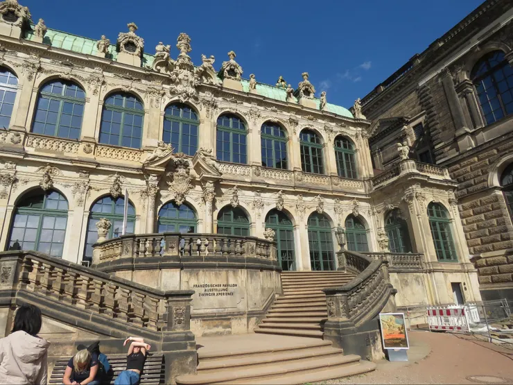 茲溫格宮的雕刻、建築、樓台