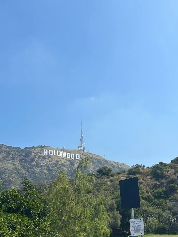坐計程車導航是導到Lake Hollywood Park喔!