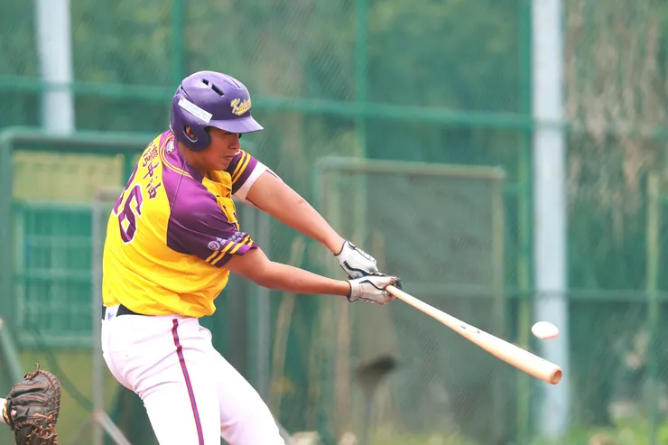 楊智淵首打席開轟