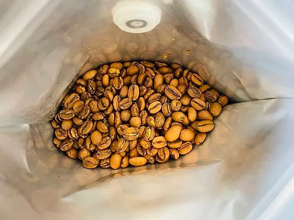 【手沖咖啡】TiARA cafe 自選自烘的咖啡豆開箱 衣索