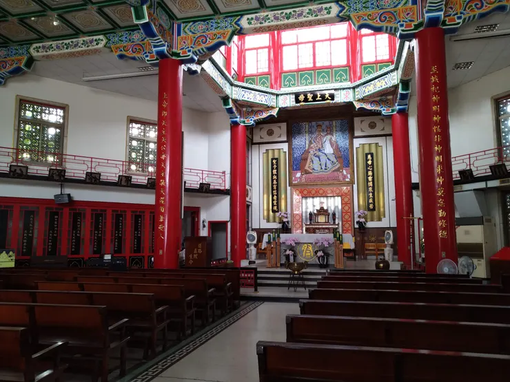 圖二：座堂內部