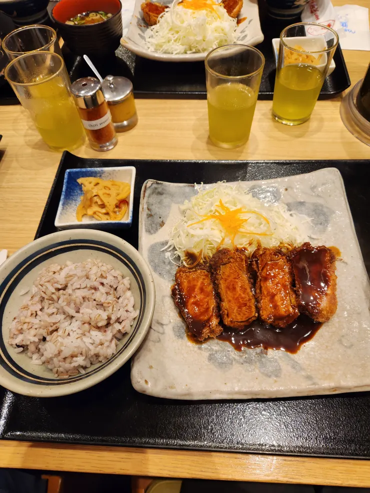 矢場丼-厚切豬排