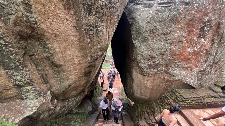 巨石拱門由內往外看