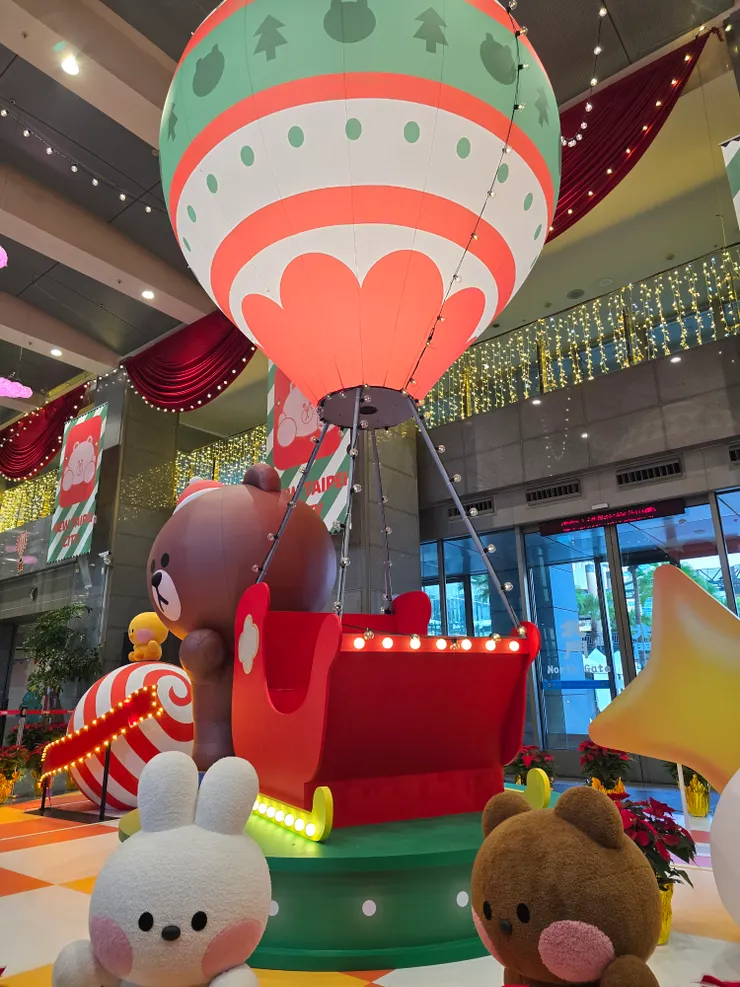 新北市政府內的裝飾超可愛，值得好好逛逛。