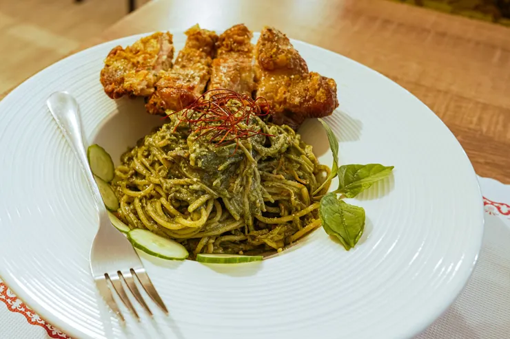 台東美食推薦😋/OA Restaurant 複合式餐廳:很Chill的背後,是一份用心🫂 #祝福花東🇹🇼 #義大利麵推薦 #肉醬 #焗烤麵包 #青醬 #我來開箱