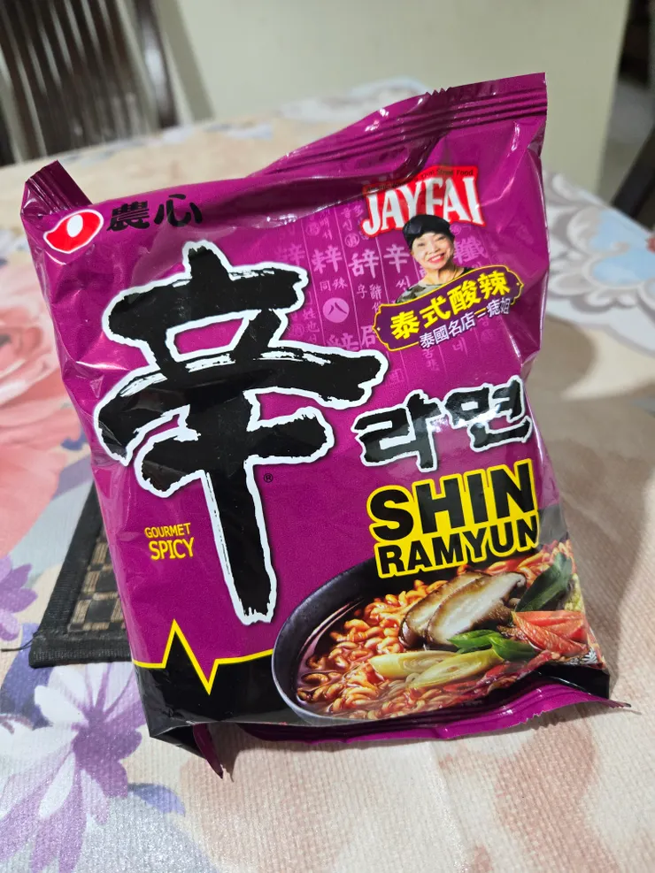 辛拉麵泰式酸辣口味