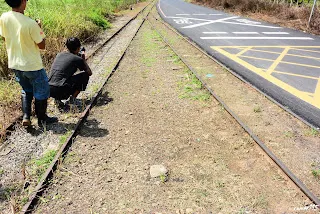 分歧點附近的警衝標