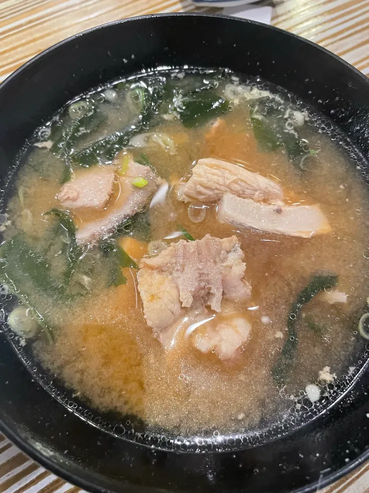 但是湯很好喝！平常絕對不喝魚湯來著